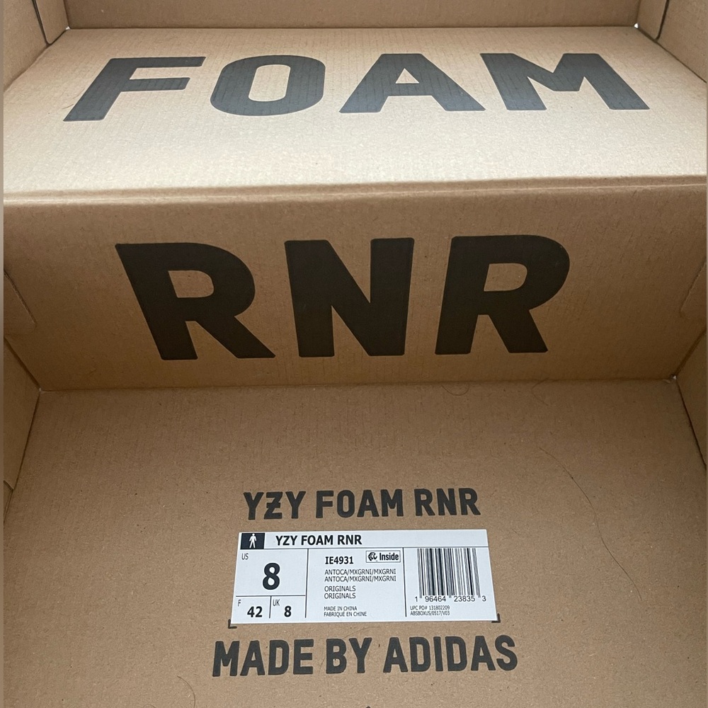 ADIDAS YEEZY FOAM RNR - Picture 7 of 8